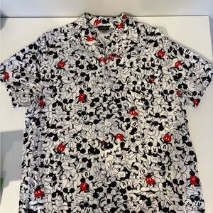 Size L Mickey Mouse button up shirt